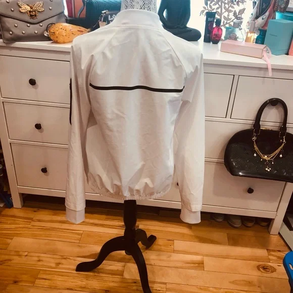 Fabletics Rain Jacket - Picture 3 of 3